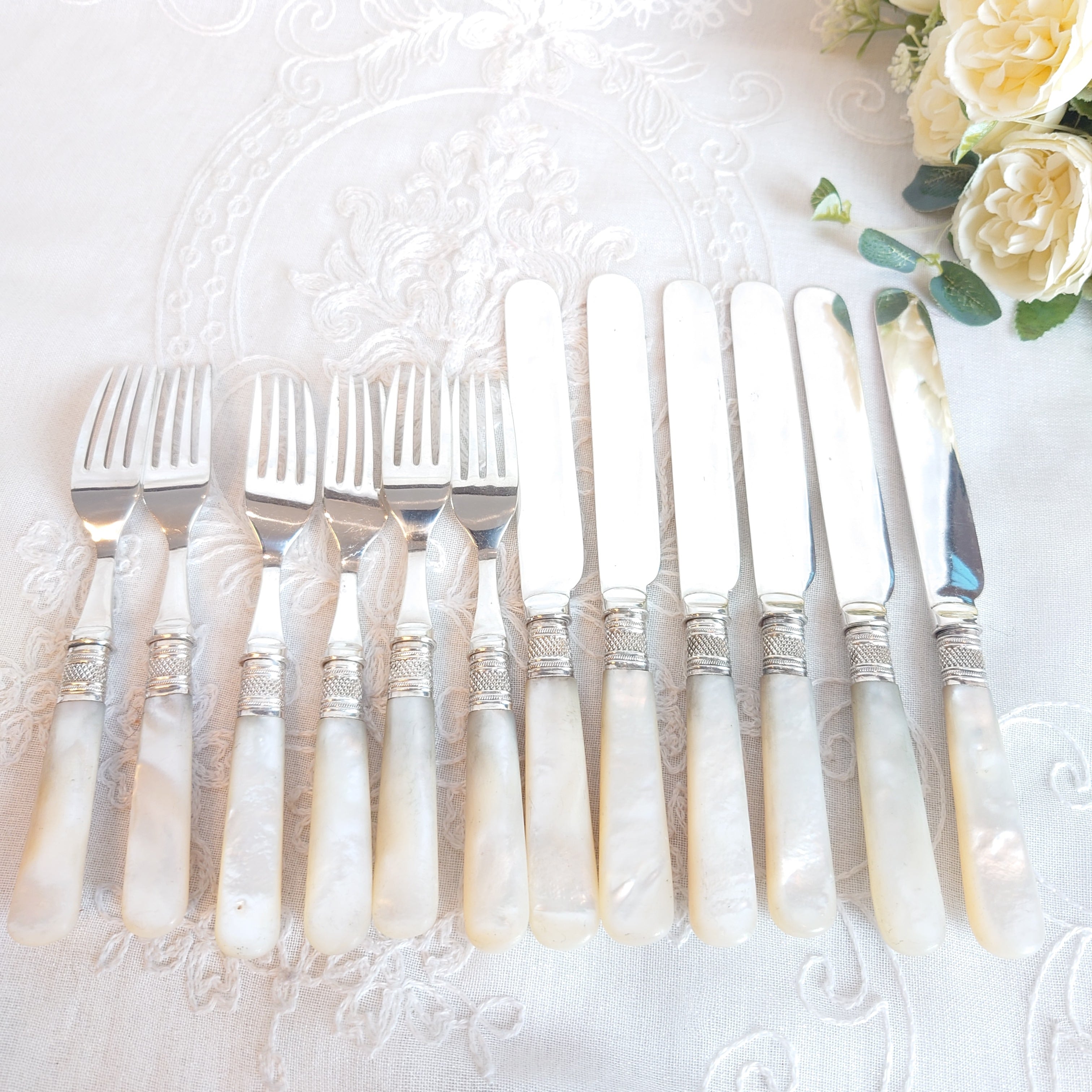 イギリス デザートカトラリーセット 白蝶貝 マザーオブパール 12本組