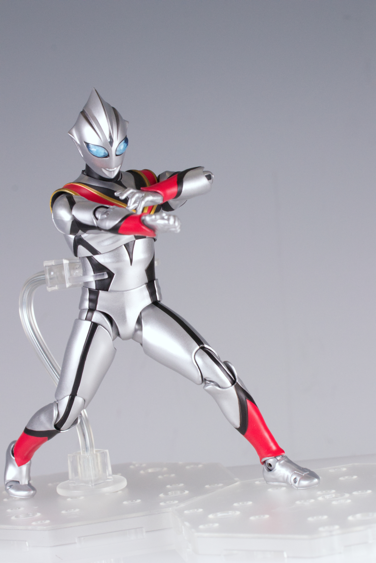 S.H.フィギュアーツ 真骨彫製法 イーヴィルティガ レビュー | ヒーロー