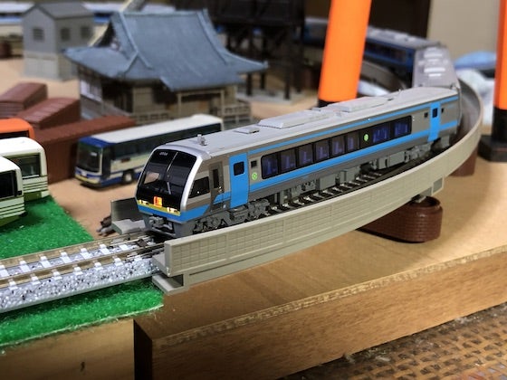 メーカーの熟考の産物 KATO 10-1505 四国2000系 | 金屋代かずおのお部屋