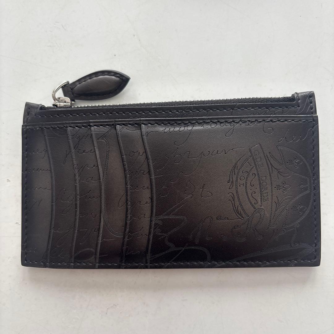 BERLUTI ベルルッティ　コアマキシ　レザー　ロングジップ　カードホルダー Berluti（ベルルッティ） カリグラフィ コアマキシ ロング ジップ