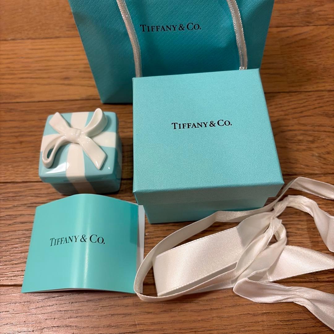 Tiffany & Co. 水色リボン付き小物入れ - メルカリ