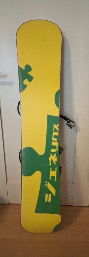 カラフル パズルピース スノーボード バインディング付き